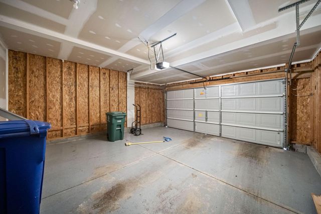 959 Sapphire Flame Drive, Delaware, OH 43015