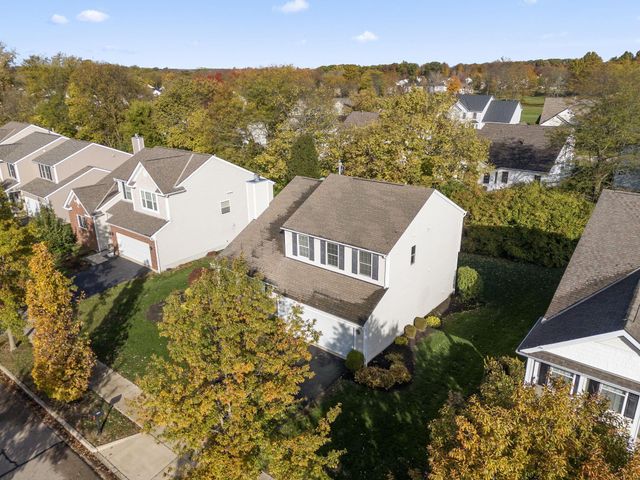 959 Sapphire Flame Drive, Delaware, OH 43015