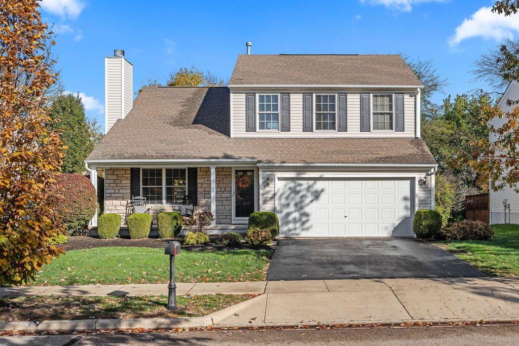 959 Sapphire Flame Drive, Delaware, OH 43015