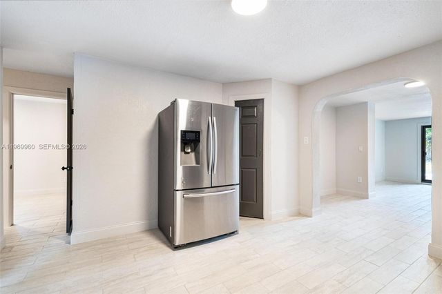 1523 NW 38th St, Miami, FL 33142