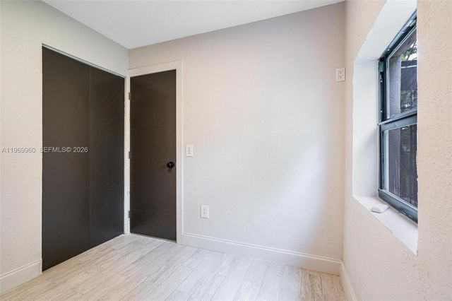 1523 NW 38th St, Miami, FL 33142