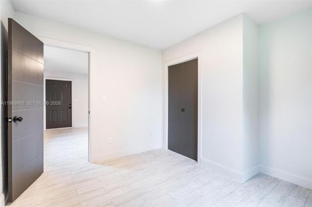 1523 NW 38th St, Miami, FL 33142