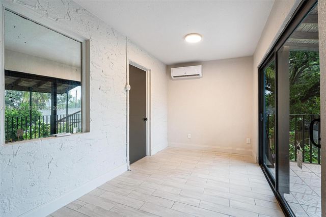 1523 NW 38th St, Miami, FL 33142