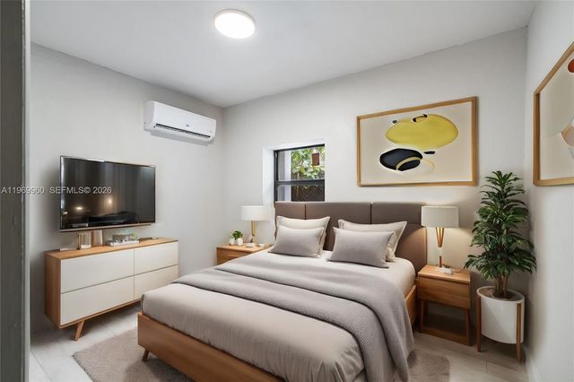 1523 NW 38th St, Miami, FL 33142