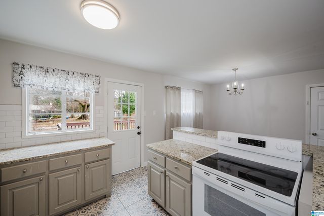 1517 27TH STREET N, Birmingham, AL 35234