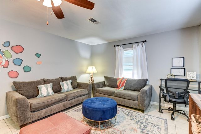 2209 Saladia Street, Galveston, TX 77551