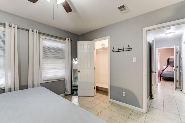 2209 Saladia Street, Galveston, TX 77551
