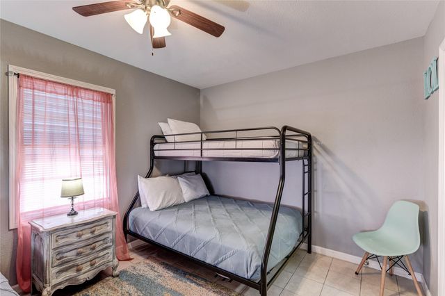 2209 Saladia Street, Galveston, TX 77551
