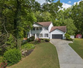 731 SACKETTS Court, Lawrenceville, GA 30043