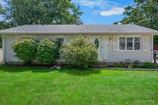 303 Mark Avenue, Glendale Heights, IL 60139