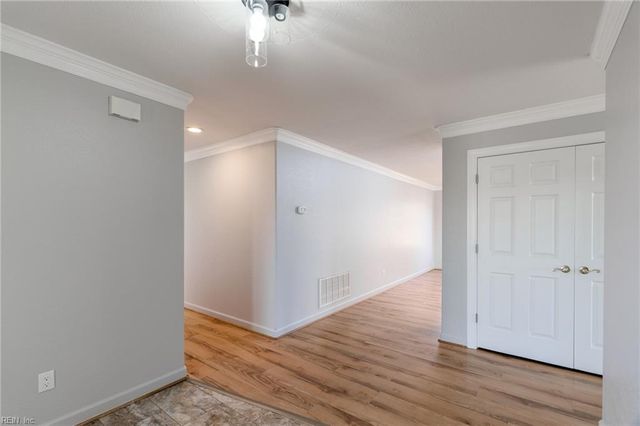 9039 Coles Landing DR, Gloucester, VA 23061