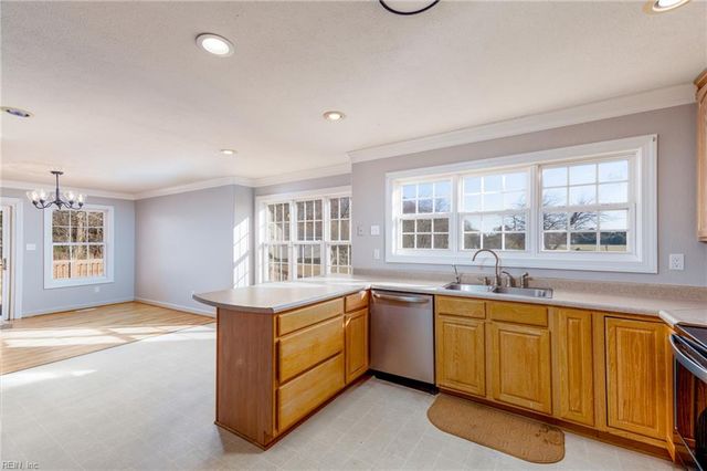 9039 Coles Landing DR, Gloucester, VA 23061