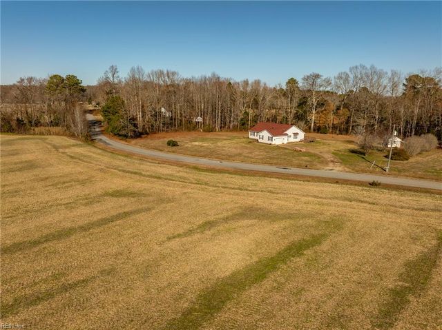 9039 Coles Landing DR, Gloucester, VA 23061