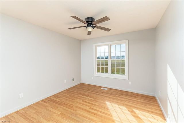 9039 Coles Landing DR, Gloucester, VA 23061