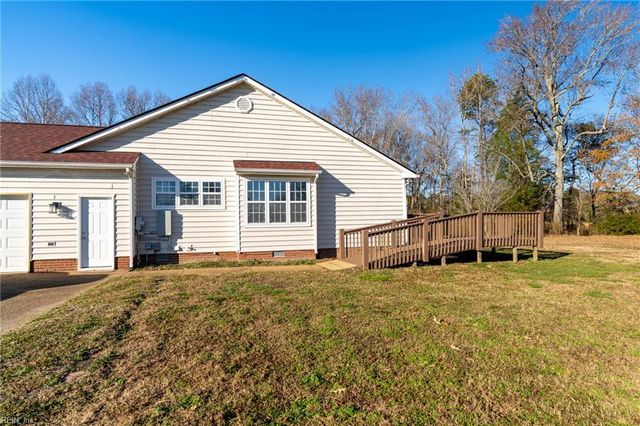 9039 Coles Landing DR, Gloucester, VA 23061