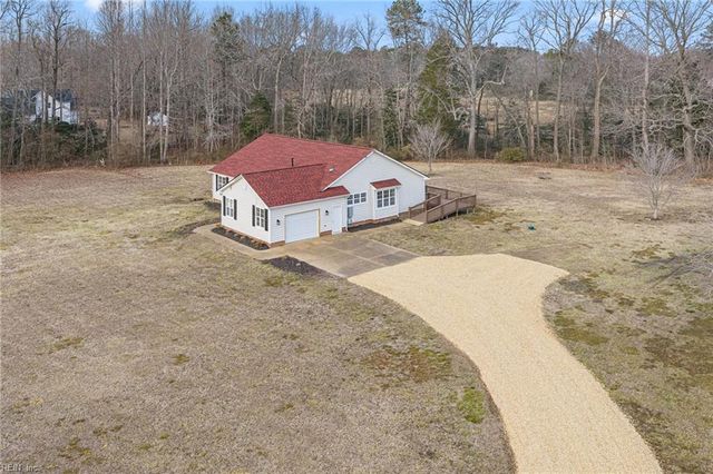 9039 Coles Landing DR, Gloucester, VA 23061