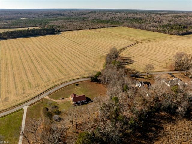 9039 Coles Landing DR, Gloucester, VA 23061