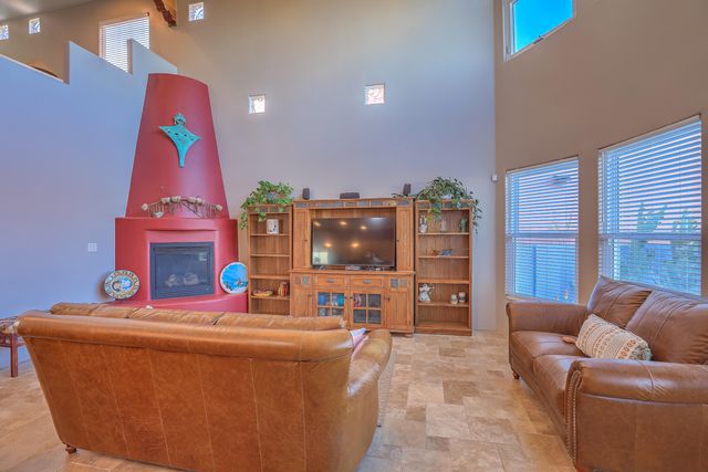1361 Wilkes Way SE, Rio Rancho, NM 87124