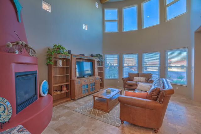 1361 Wilkes Way SE, Rio Rancho, NM 87124
