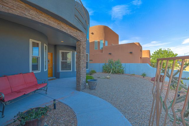 1361 Wilkes Way SE, Rio Rancho, NM 87124