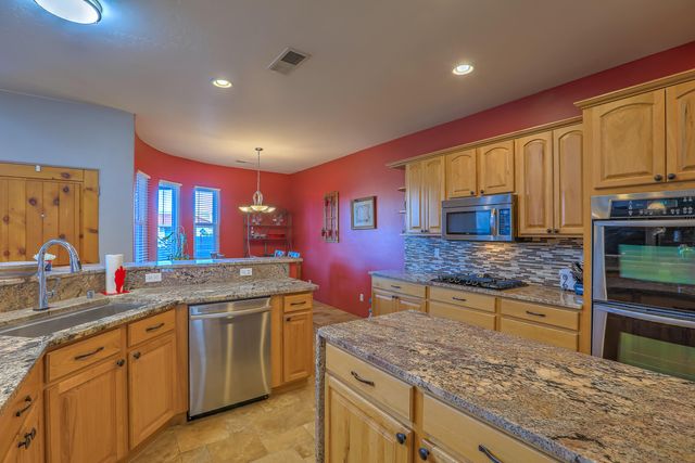 1361 Wilkes Way SE, Rio Rancho, NM 87124