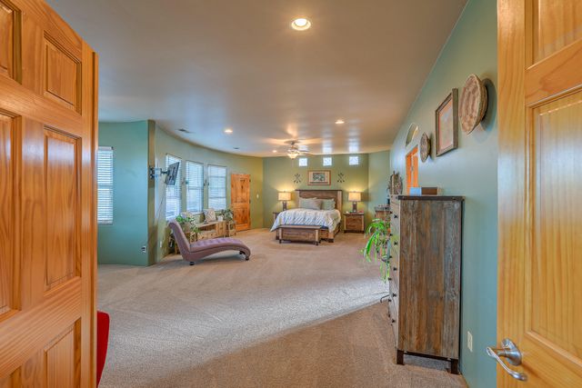 1361 Wilkes Way SE, Rio Rancho, NM 87124