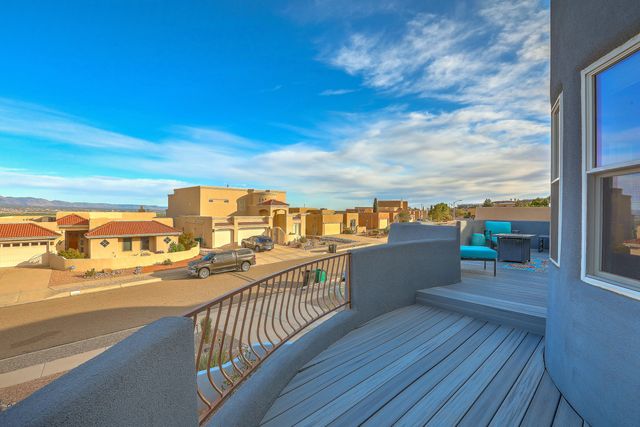 1361 Wilkes Way SE, Rio Rancho, NM 87124