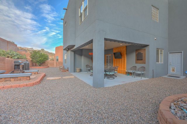 1361 Wilkes Way SE, Rio Rancho, NM 87124