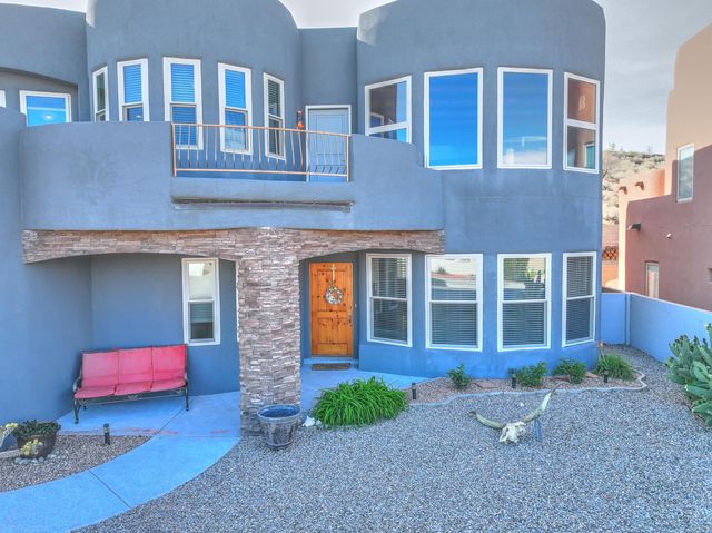 1361 Wilkes Way SE, Rio Rancho, NM 87124