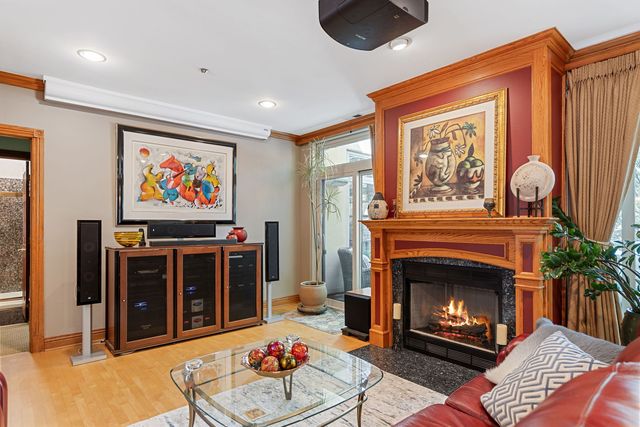 16 N May Street 543, Chicago, IL 60607
