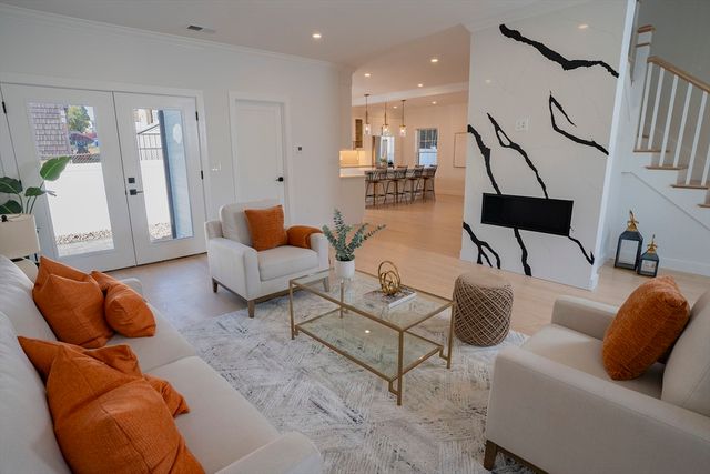 24 Palmetto St, Saugus, MA 01906