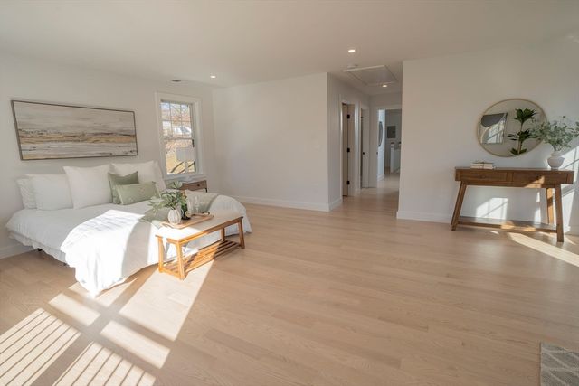 24 Palmetto St, Saugus, MA 01906