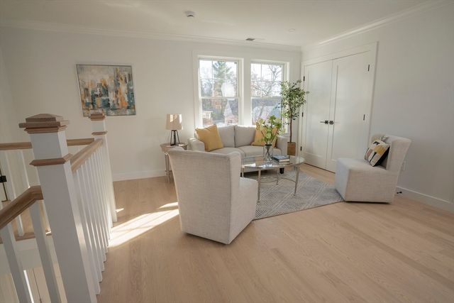 24 Palmetto St, Saugus, MA 01906