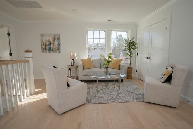 24 Palmetto St, Saugus, MA 01906