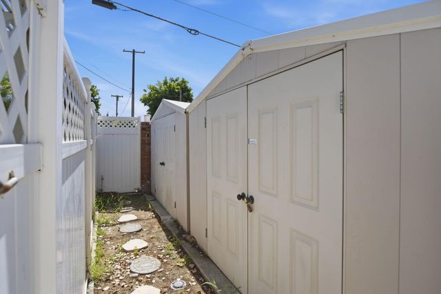2375 EL CAPITAN Dr, Turlock, CA 95380