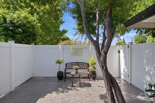 2375 EL CAPITAN Dr, Turlock, CA 95380
