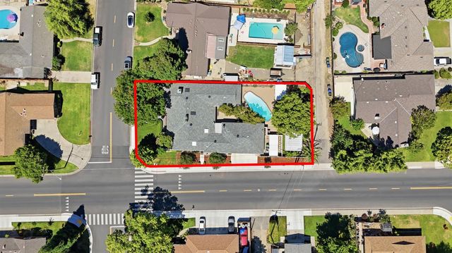 2375 EL CAPITAN Dr, Turlock, CA 95380