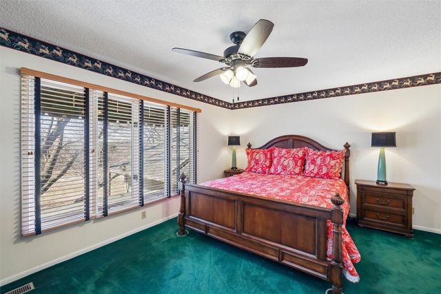 2920 Eula Drive, Urbandale, IA 50322