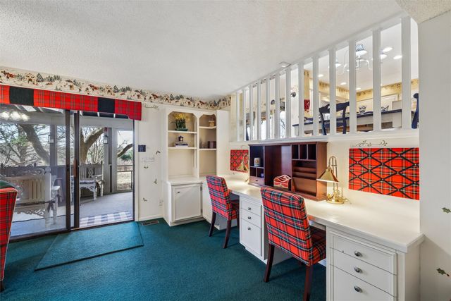 2920 Eula Drive, Urbandale, IA 50322