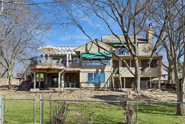 2920 Eula Drive, Urbandale, IA 50322