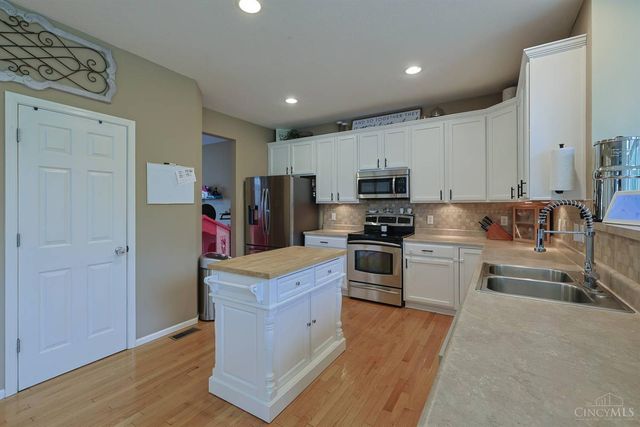 255 Delaware Drive, Hamilton Twp, OH 45039