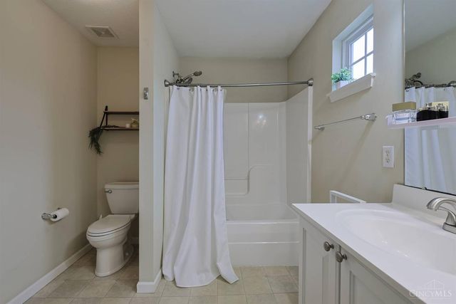 255 Delaware Drive, Hamilton Twp, OH 45039