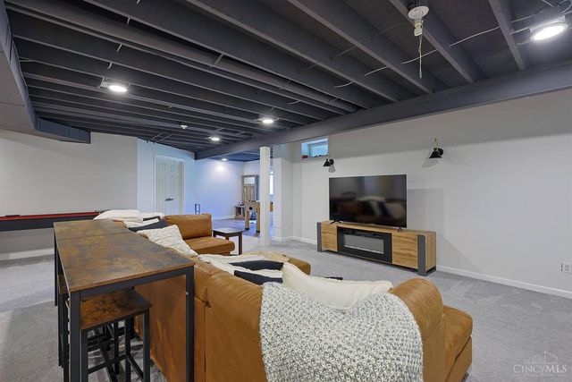 255 Delaware Drive, Hamilton Twp, OH 45039