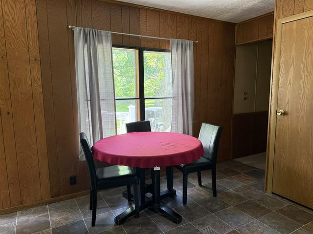 9034 E M 20, Hesperia, MI 49421