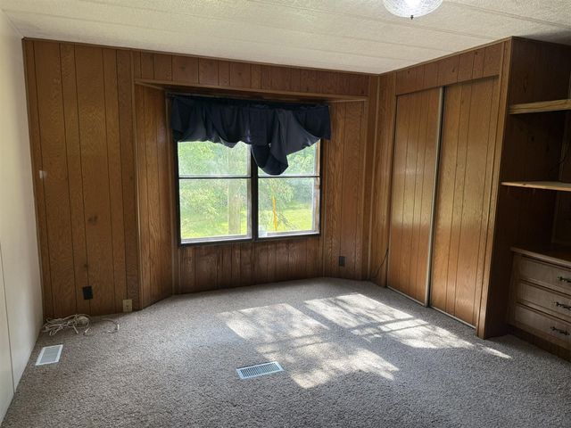9034 E M 20, Hesperia, MI 49421