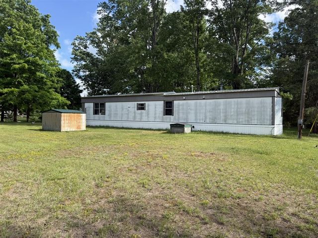 9034 E M 20, Hesperia, MI 49421