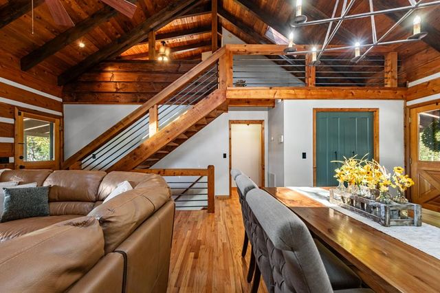 212 Dogpatch Lane, Blue Ridge, GA 30513