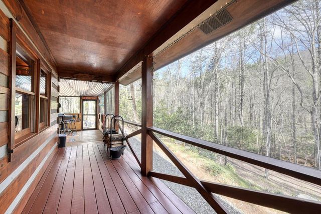 520 Farmer Drive, Murphy, NC 28906