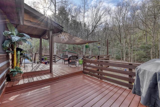 520 Farmer Drive, Murphy, NC 28906