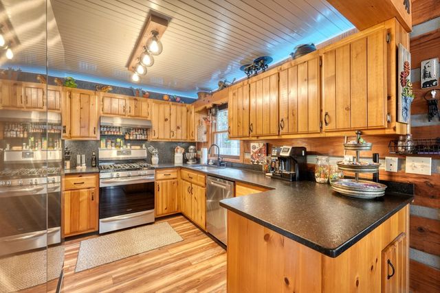 520 Farmer Drive, Murphy, NC 28906